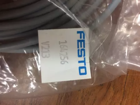 NEW Festo V213 Connecting Cable w/ Socket - 164256 