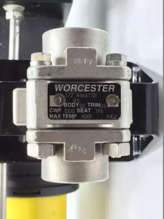 Worcester Controls B-34W-120A-R4 & 1/2-4466TSE Pneumatic Valve Actuator 