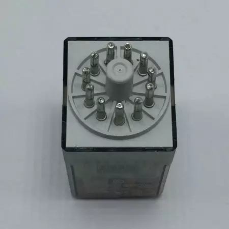 NEW Finder 60.13.8.120.0040 Relay 10Amp 120VAC Coil 