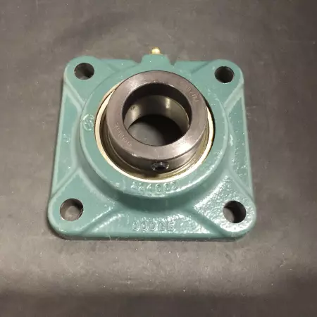 NEW Dodge 131388 Flanged Mount Ball Bearing 1-7/16