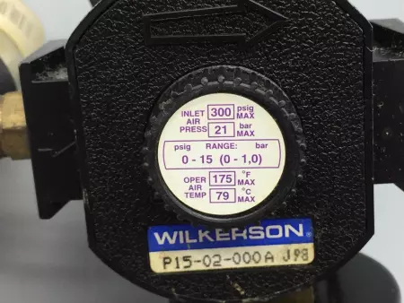 WILKERSON PNEUMATIC P15-02-000A PNEUMATIC REGULATOR WITH FILTER AND GAUGE 300PSIG 