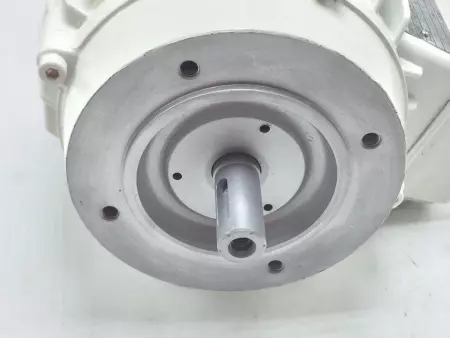 Lenze MDERAXX071-32 AC Motor 0.37kW 