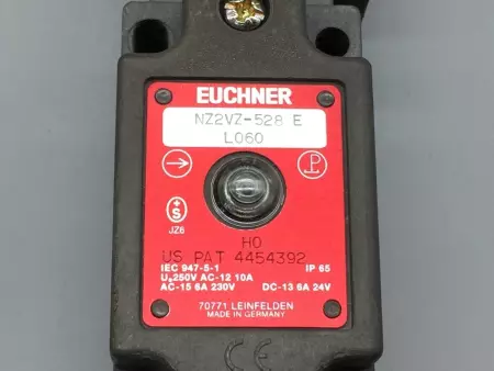 NEW EUCHNER NZ2VZ-528EL060 SAFETY SWITCH  045801 