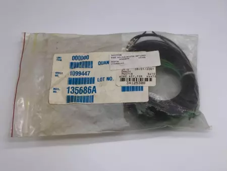 NEW Nordson 135686A Wire Assy for Heater 180