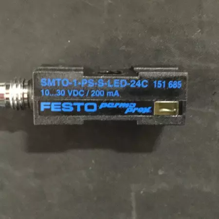 FESTO SMTO-1-PS-S-LRD-24C PROXIMITY SWITCH 10-30 VDC 