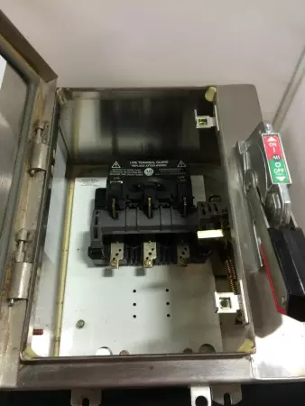  Allen Bradley 1494G-BC3N SER.1 Disconnect Switch 