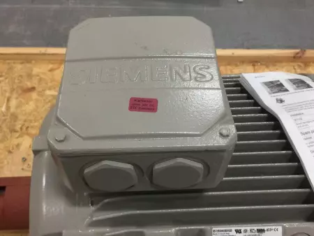 Siemens 1LE15231EA290AB4-Z Simotics SD AC Motor, 30HP/22.4kW 