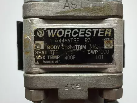 Worcester Controls A34WW1R4 Pneumatic Valve Actuator W/Valve & Switch 
