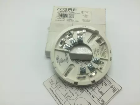 NEW Sentrol 702RE Automatic Fire Detector Base, Use w/ 731,732 Heads 