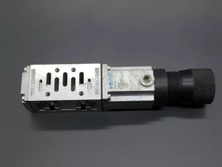 FESTO LR-ZP-A-D-1-AS PRESSURE REGULATOR 12 BAR/174 PSI 