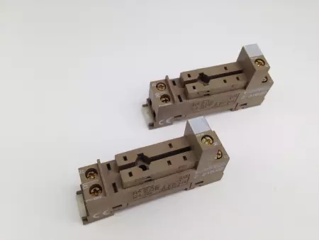  Kuhnke Z 316.02 Terminal Block Lot of 2