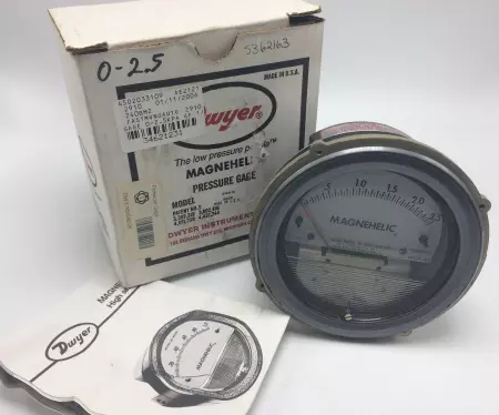 NEW Dwyer 166649-00 Magnehelic Differental Pressure Gauge 0 - 2.5 KPA 