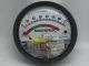  DWYER W24V SW Magnehelic Pressure Gauge 0 - 70 Millibars TESTED 