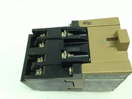 Allen-Bradley 700-P400A4 SER. A AC Control Relay 