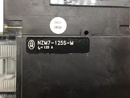  Moeller NZM7-125S-M 3-Pole Circuit Breaker 24VDC 125Amp 