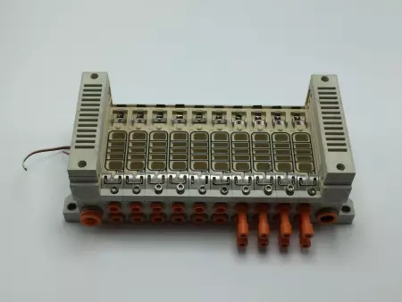  SMC VV5Q21-10 MANIFOLD VALVE PLUG-IN 10 STATION (EXCELLENT) 