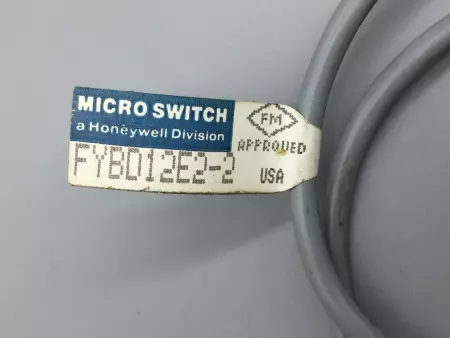  Micro Switch FYBD12E2-2 Proximity Sensor 12mm Dia, 19-30VDC 