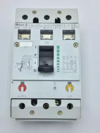 Moeller NZM7-100S-M-M8 3-Pole Circuit Breaker, 500VAC 220VDC 100Amp 