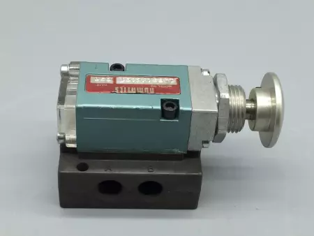 NUMATICS 11BSA44AOA SOLENOID VALVE PUSHBUTTON W/BASE 