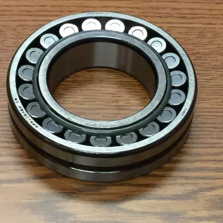 NEW NSK 2210EAE4C3 Spherical Roller Bearing 50mm X 90mm X 23mm Straight Bore 