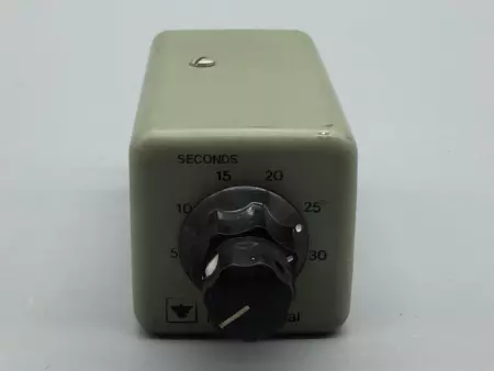  Eagle Signal Division CG130A6 4M77 Timer Relay 0 To 30 Seconds, 120V, 60HZ 