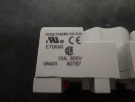  Struthers-Dunn SK-CIR8-DS Relay Socket Base 