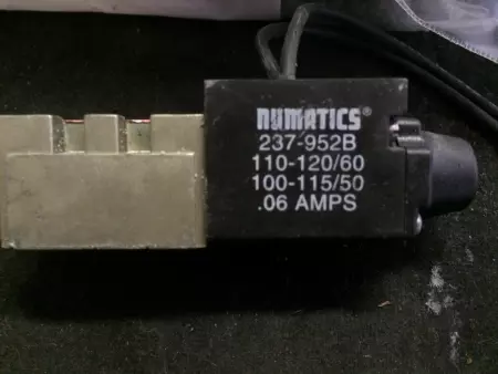 Numatics 140U-H2C3-C70 Solenoid Valve - 031SA400O000030 