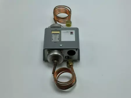 JOHNSON CONTROLS P74BA-1C DIFFERENTIAL PRESSURE CONTROLS 8-70PSIG 