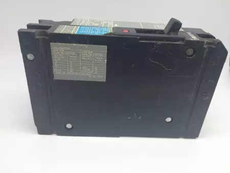  Siemens ED41B070 Type ED4 Circuit Breaker, 70Amp W/ Auxiliary Switch A01ED62 