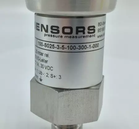 BD Sensors 100-S025-3-5-100-1-000 Pressure Transmitter 14-30VDC DMP-343 