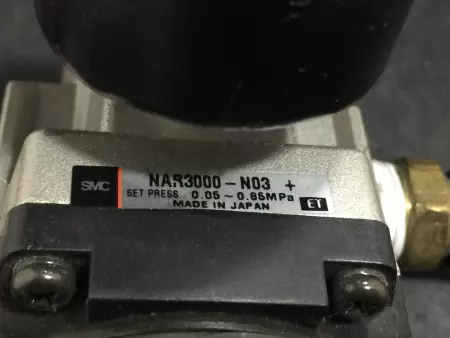  SMC NAR3000-N03 PNUEMATIC REGULATOR WITH GAUGE 30 PSI TESTED 