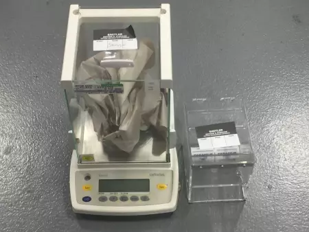 Mettler Toledo ED124S Sartorius Extend Analytical Lab Balance 