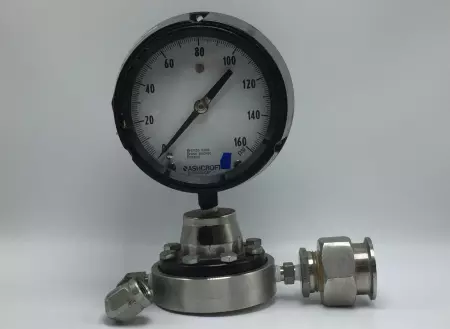  ASHCROFT 160PSI WITH 104 DIAPHGRAM SEAL PRESSURE GAUGE 4-1/2IN 160PSI TESTED 