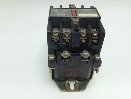 ALLEN BRADLEY INDUSTRIAL RELAY, SERIES C, 10 AMP, 4 POLE, P/N 700-N400A1-SC